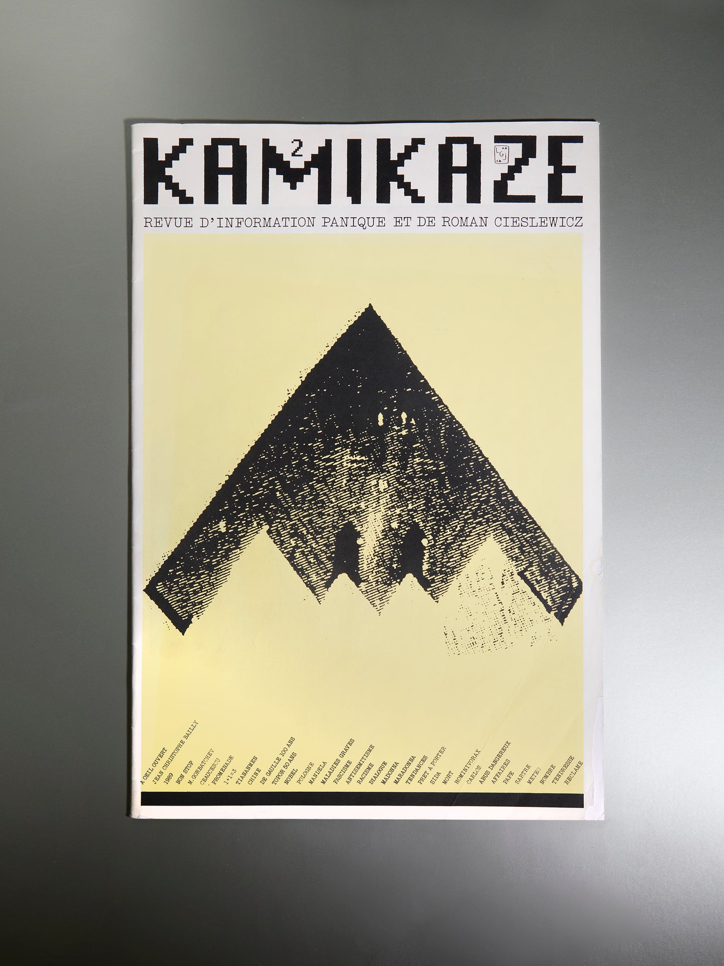 KAMIKAZE 2 REVUE D'INFORMATION PANIQUE ET DE ROMAN CIESLEWICZ